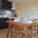 Domaine Bellevue En Perigord - Bergerac 5mn - Parc 3ha - Calme - Parking Prive Gratuit - Linge Maison Inclus Lägenhet *